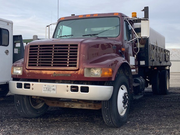 international 4900